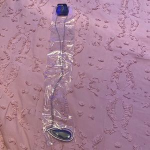 Very long necklace